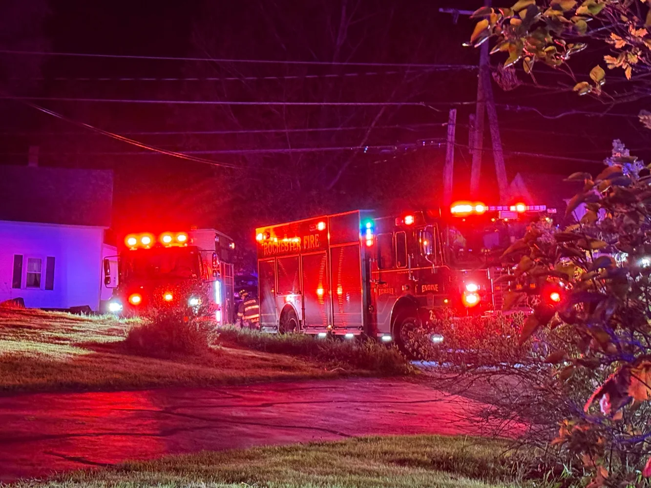 Fire apparatus with emergency lights at night